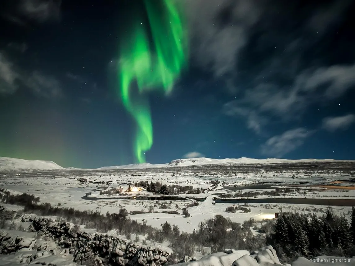 Punto de observación de cielo oscuro cerca de Reikiavik usado en el tour premium de auroras boreales
